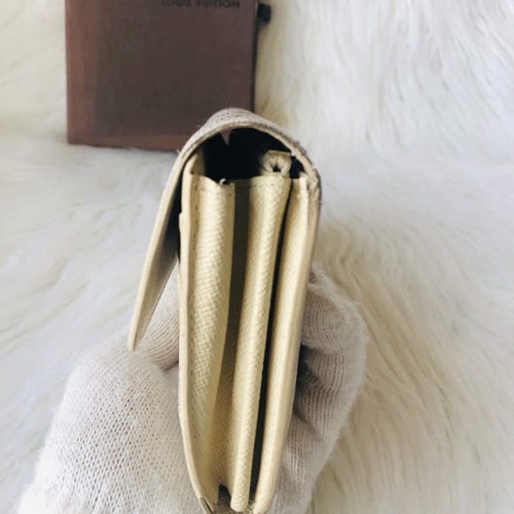 ❤️❤️AZUR SARAH WALLET❤️❤️ - Picture 2 of 8